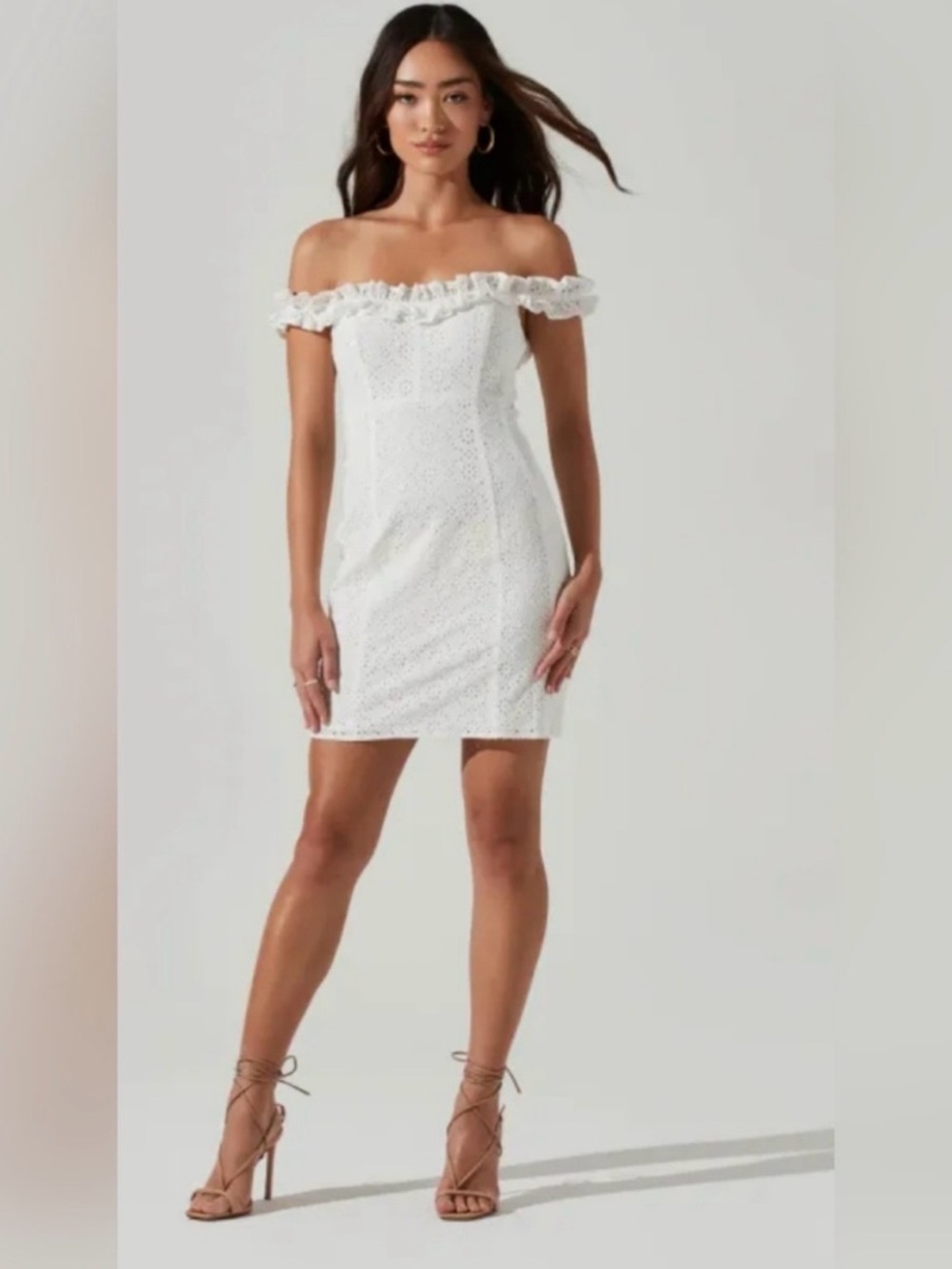 ASTR The Label White Eyelet Lace Mini Dress M- Bridal Bachelorette sorority rush